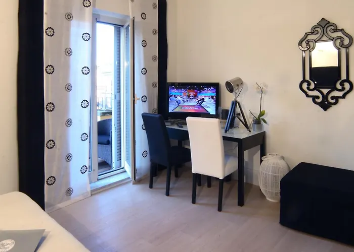 Domus Adriani Рим